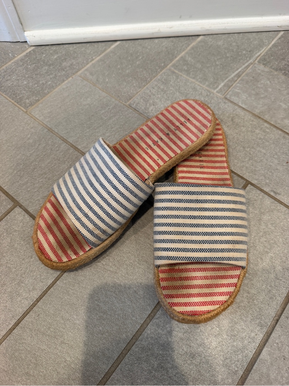 Kelly & Katie Striped Rance Espadrille Slide Sandals - Size 8 - C72